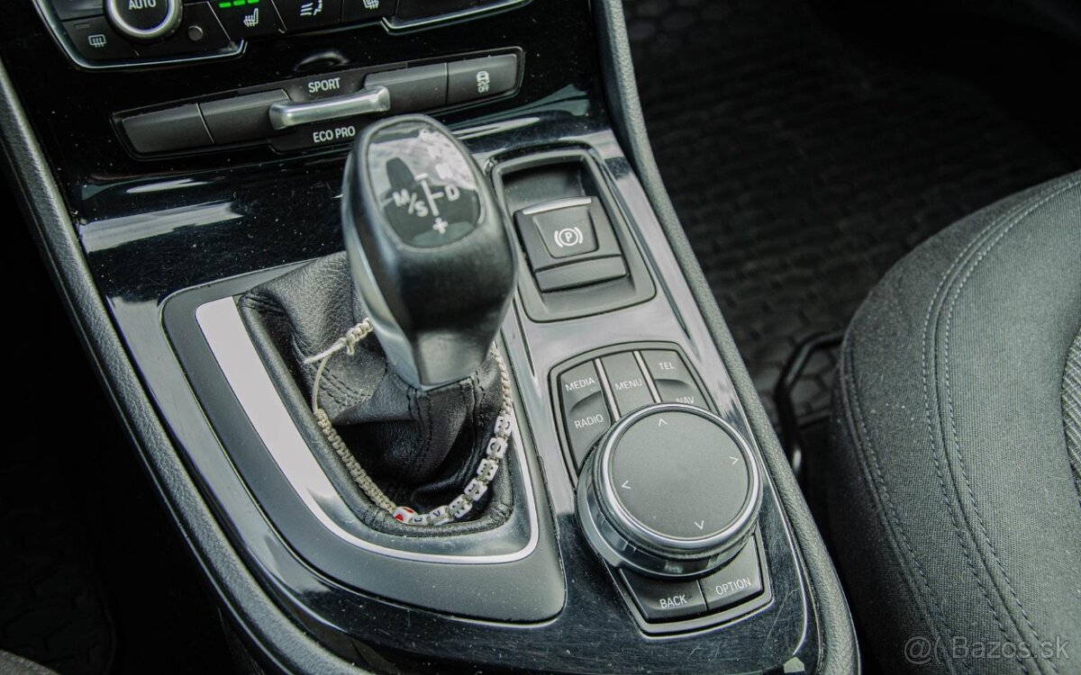 BMW Rad 2 Gran Tourer 2 218d xDrive Advantage A/T - 19