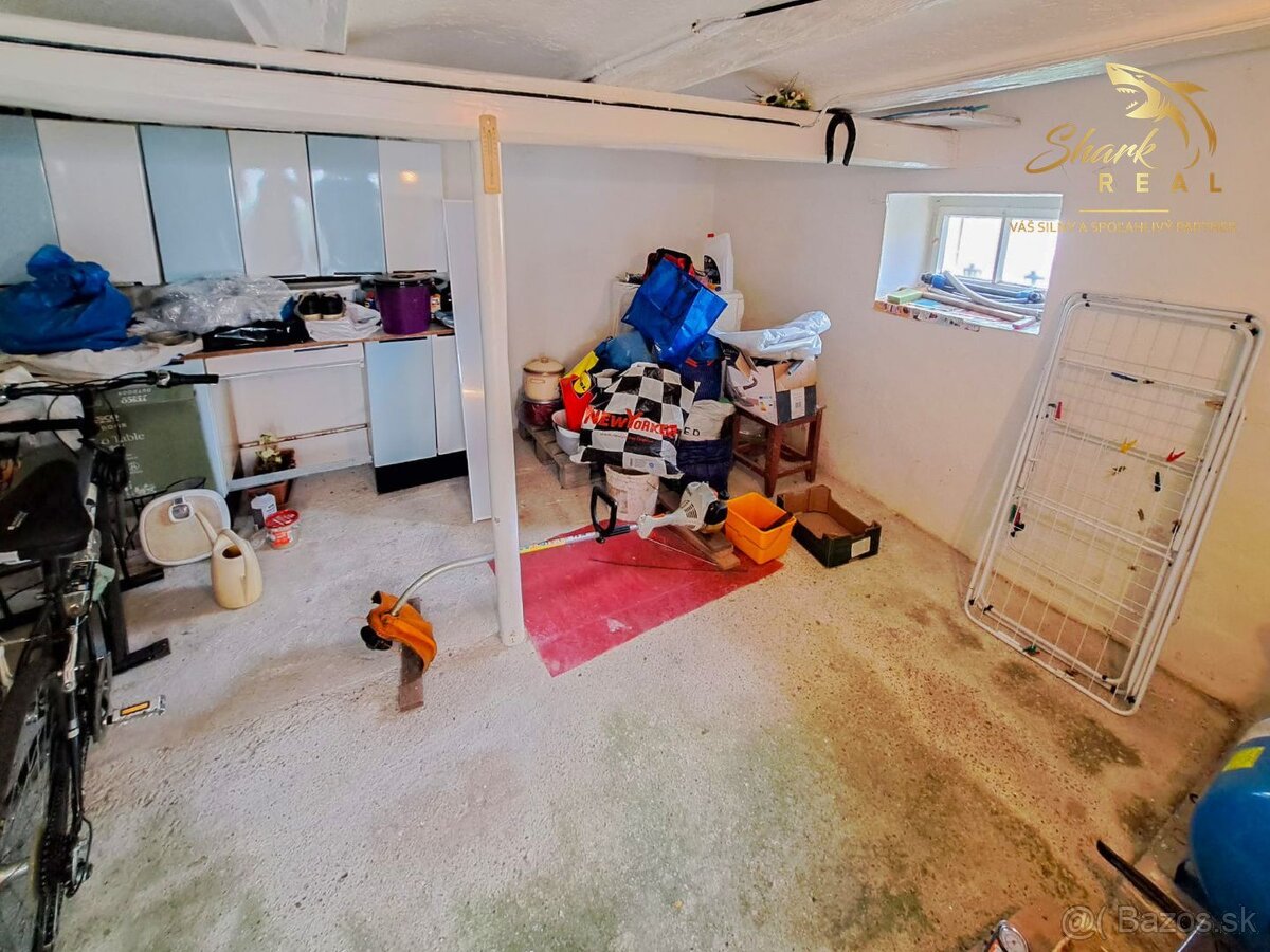 Malebný romantický domček pod lesom - 19