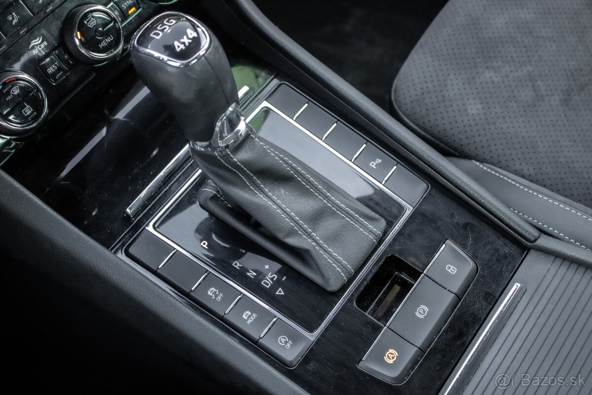 Škoda Superb 2.0 TDI 4x4 Sportline DSG, 140kW - 19