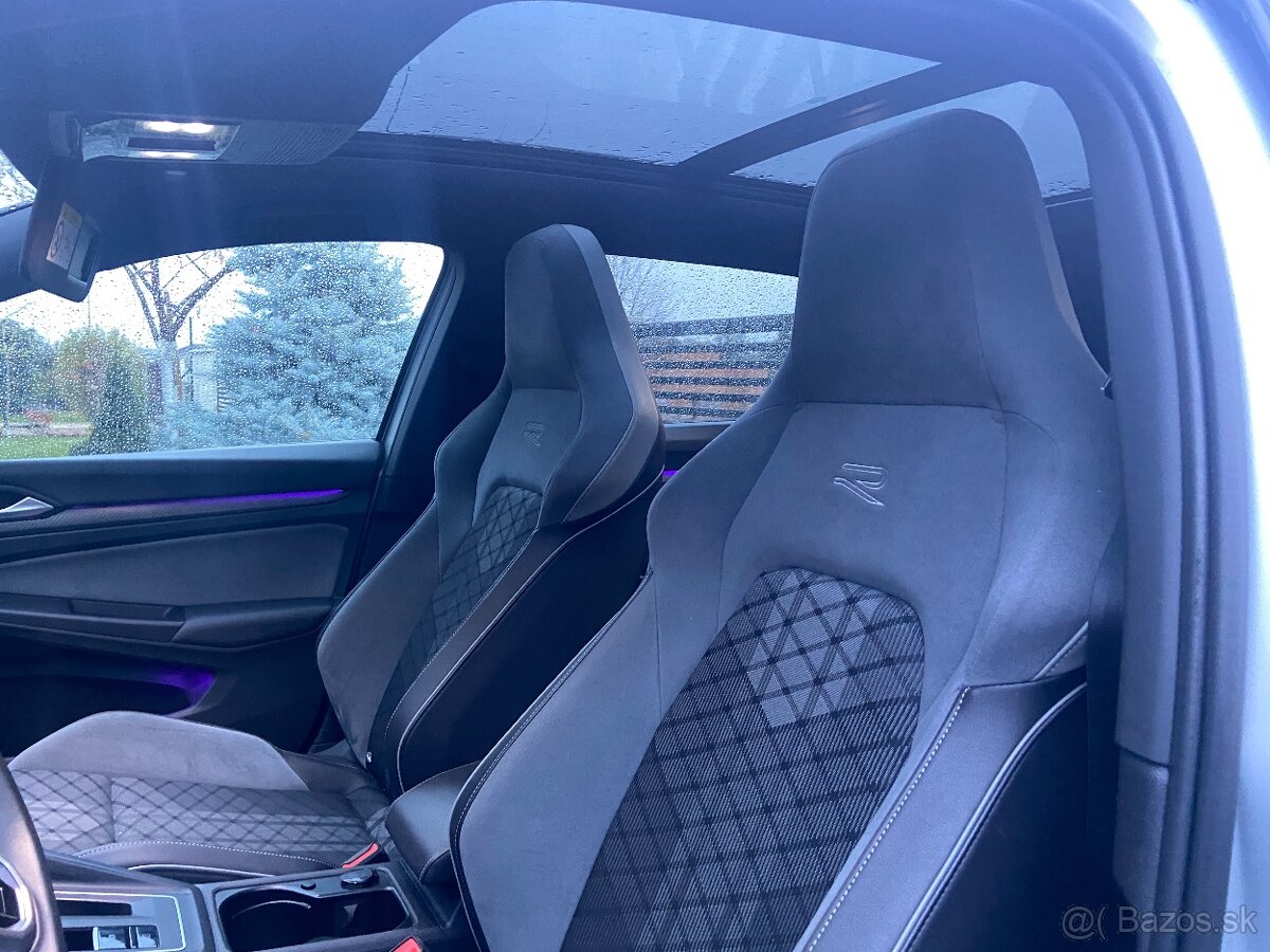 VW GOLF VARIANT VIII R-LINE 2.0TDI AUT PANO ALU 18” - 19