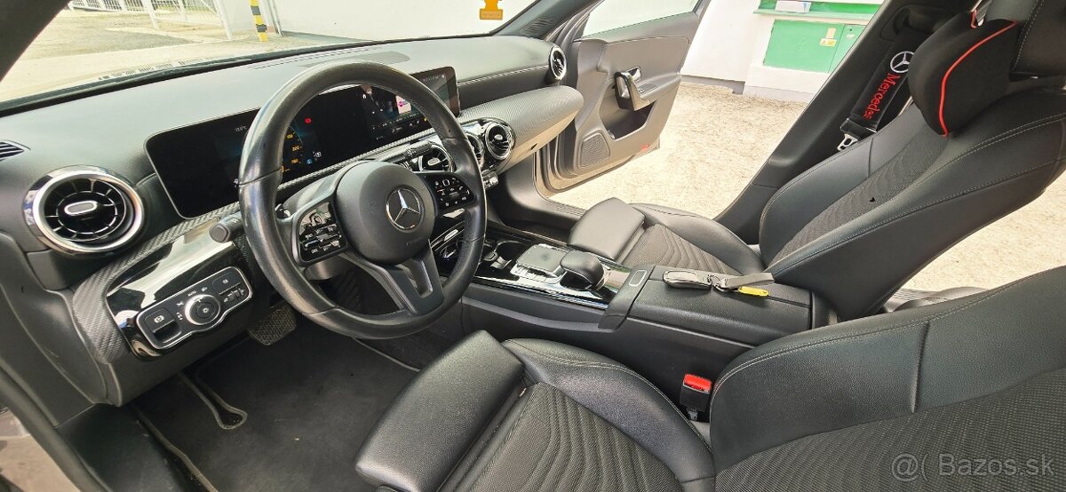 Mercedes-Benz A180D sedan - 19