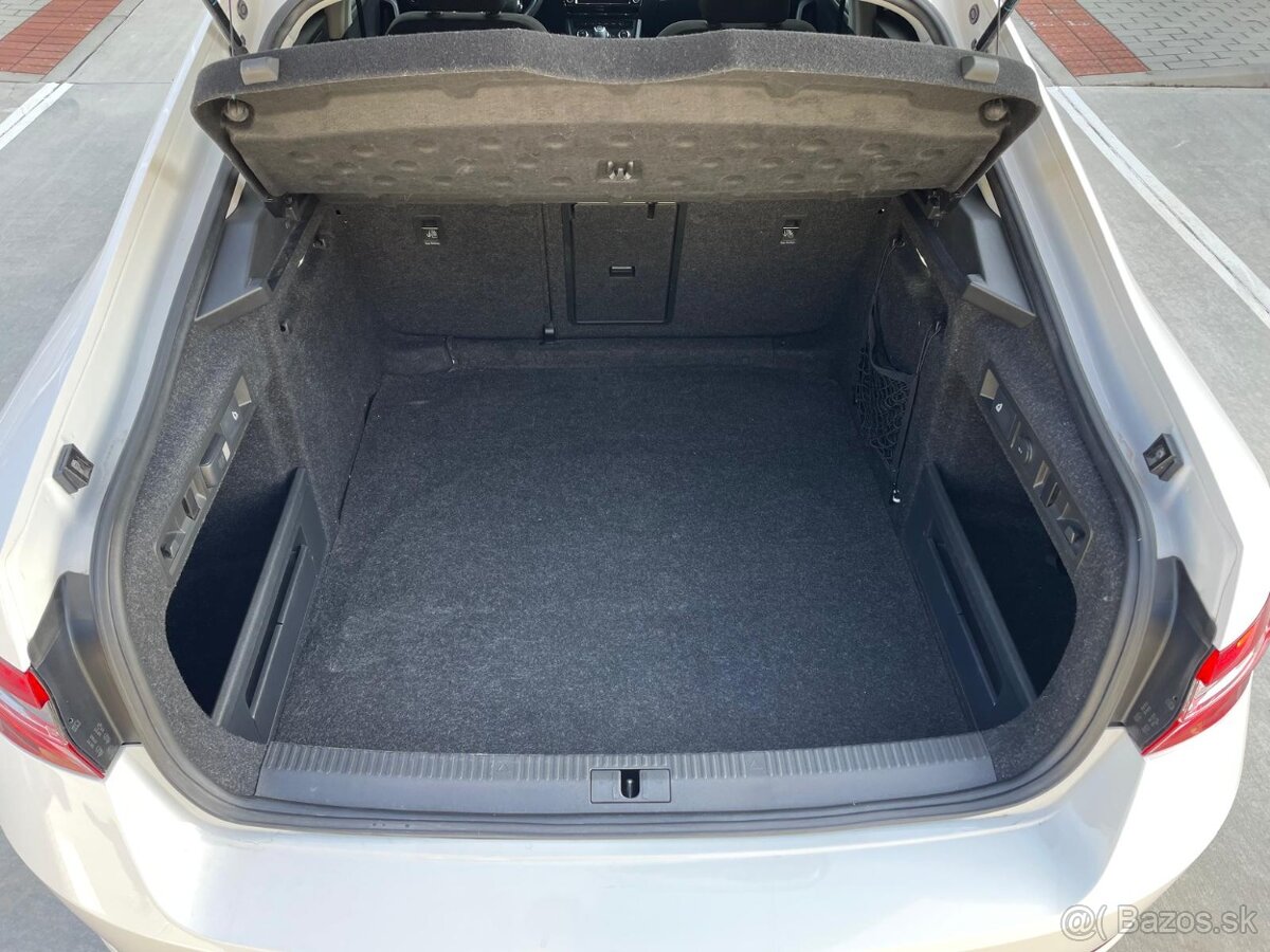 Škoda Superb 1.6 TDI DSG Active - 19