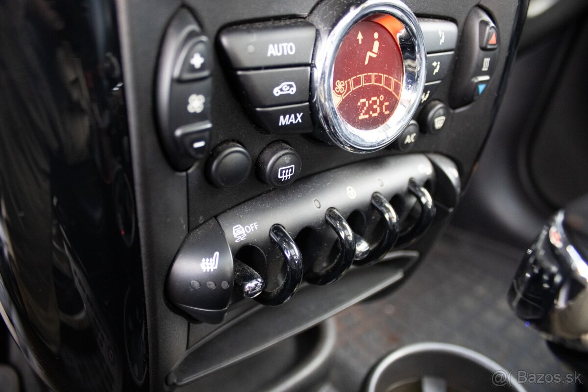 Mini Countryman Cooper D ALL4 82kW A/T 6 - 19