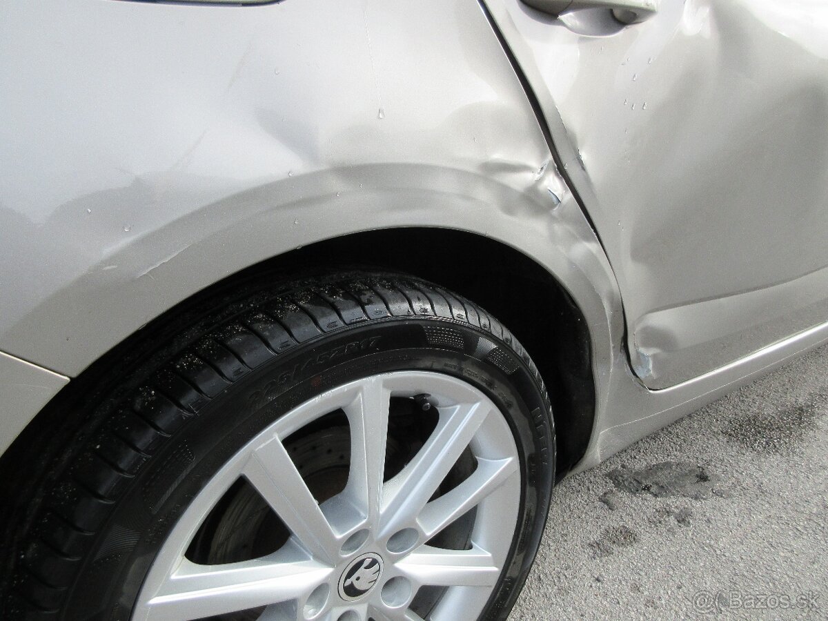 Škoda Octavia Combi 2.0 TDI Elegance/Style 4x4 - 19