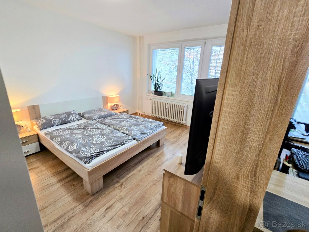 Slnečný a zrekonštruovaný1 izb.byt s balkónom, 45m2 -Hliny 5 - 19