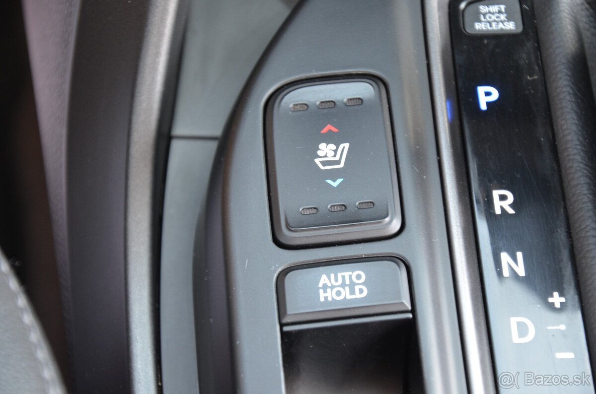 Hyundai Santa Fe 2,2 CRDi PREMIUM 4x4 AT6 145KW - 19