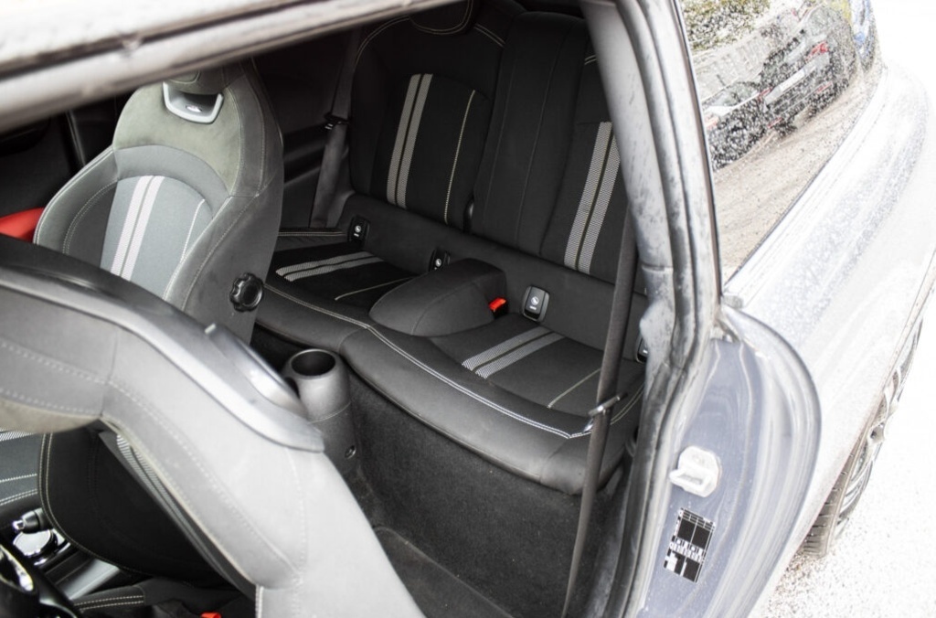 Mini John Cooper Works Dinamica/Fabric Carbon Black, (2016) - 19