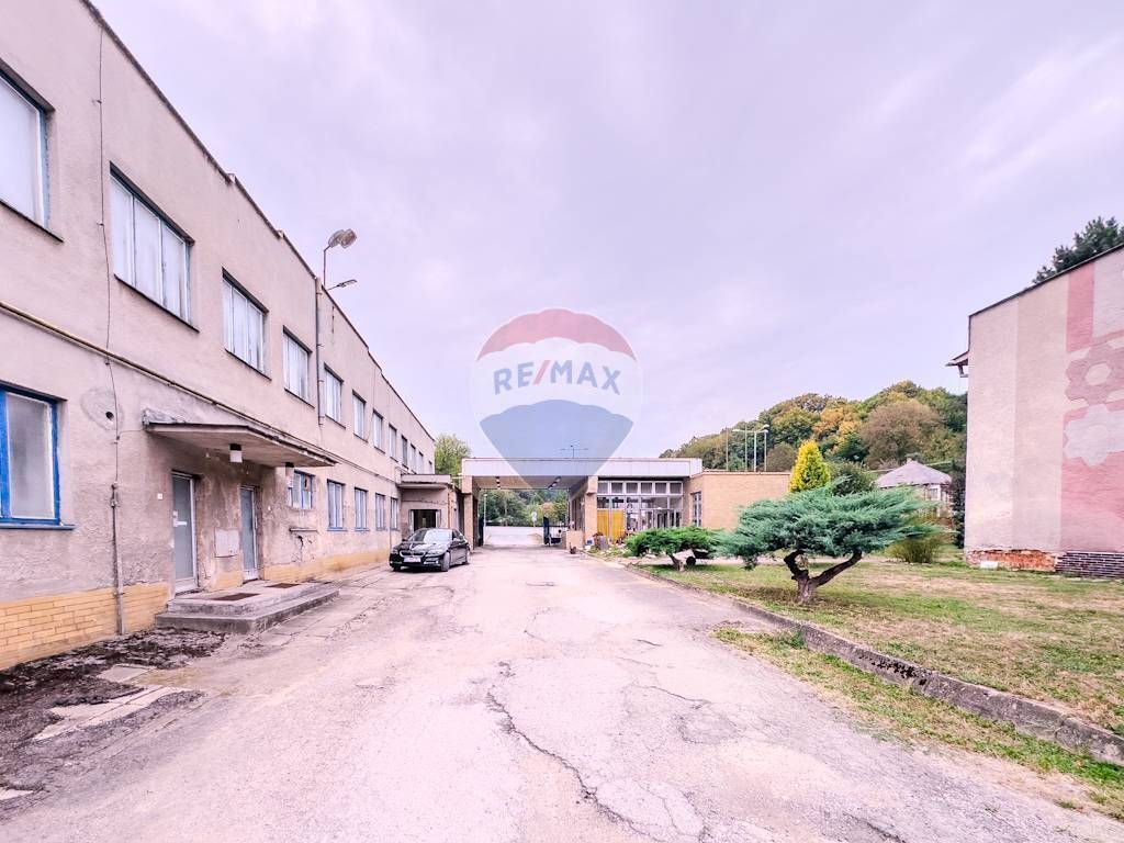 Výrobno skladovací areál SANDRIK Štós s fungujúcou výrobou- - 19