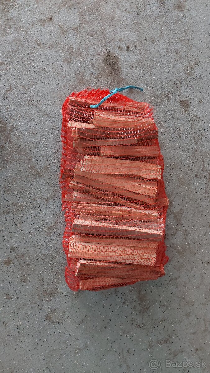 Brikety Rašelina Drevo buk dub Uhlie smrek - 19