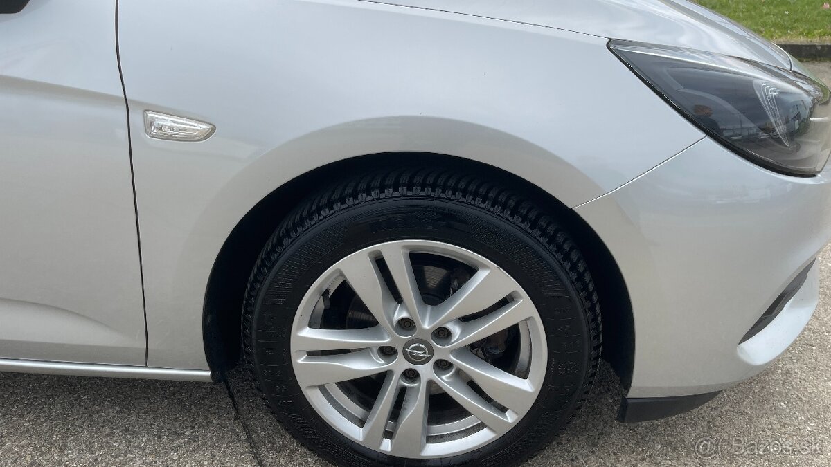 Opel Astra Caravan 1.5 CDTi 77kW M6 - 19