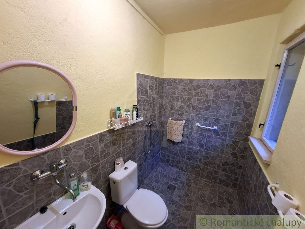 Exkluzívne - Slnečný dom pri potoku s veľkým pozemkom – id - 19