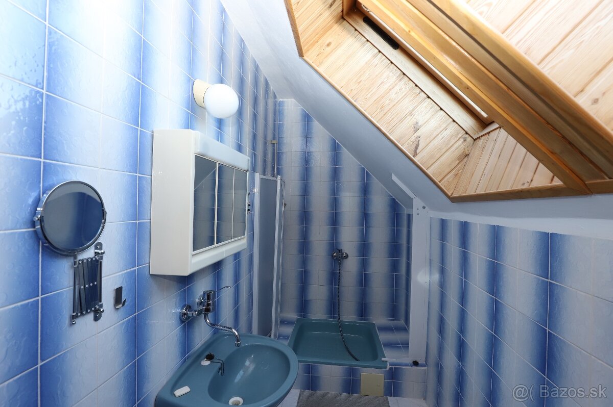 Kompletne zrekonštruovaný 5 izbový rodinný dom,pozemok 659m2 - 19