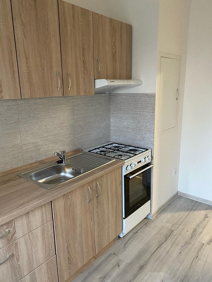 Ponúkame na prenájom 2-izbový byt - 19