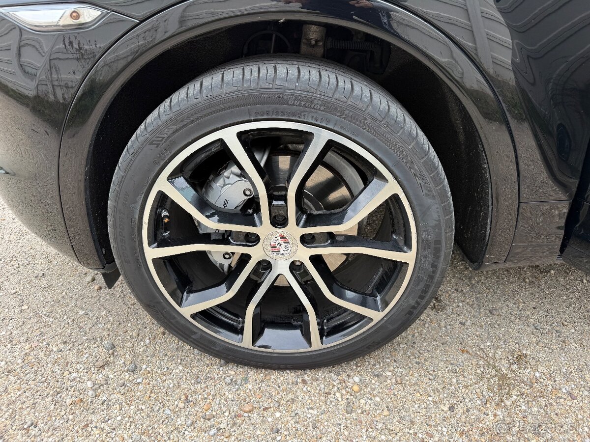 Porsche Cayenne S - 19