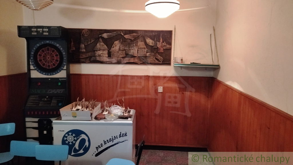 Polyfunkčná budova so súkromným bytom, Veľká Lesná - 19