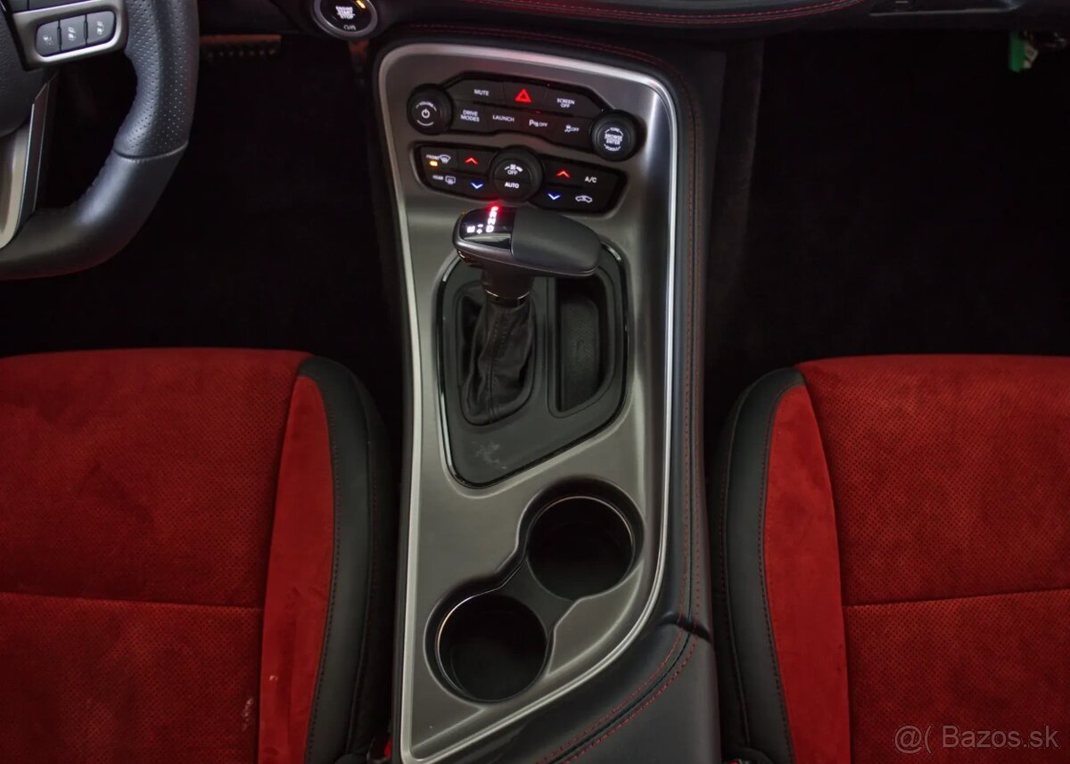 Dodge Challenger 6.4 Scat Pack Widebody - 19