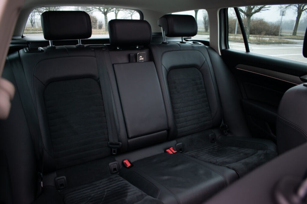 Volkswagen Passat Variant 2.0 BiTDI 240k Highline 4MOTION - 19