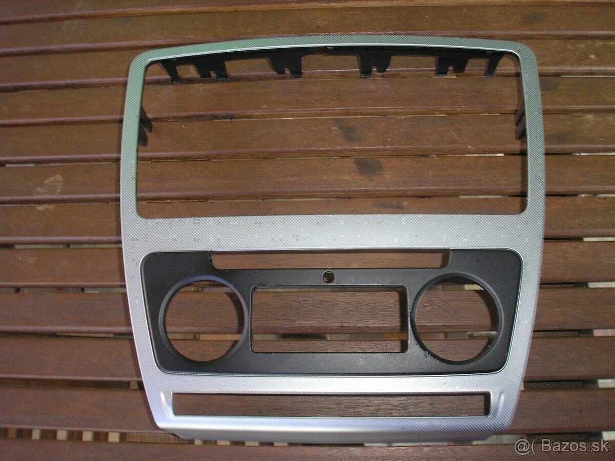 Škoda Octavia 2 interier - 19