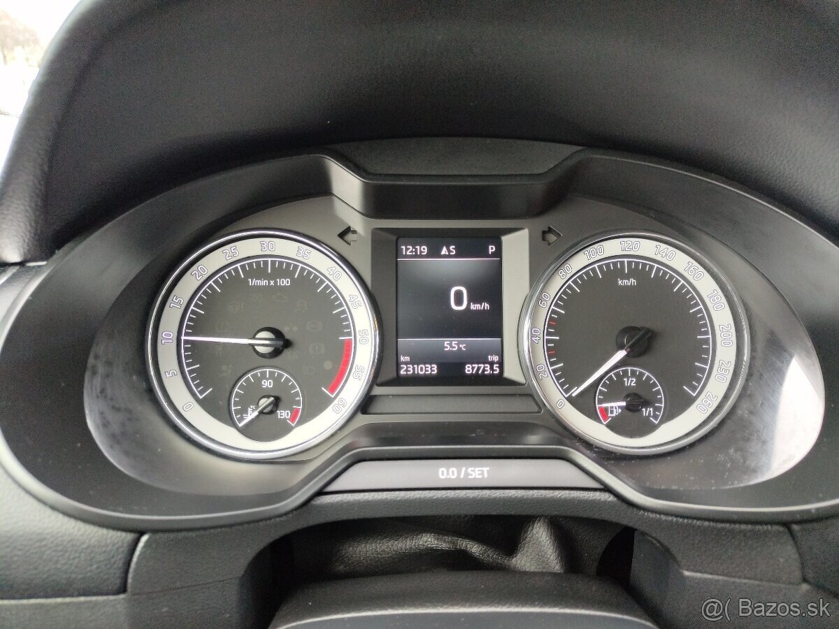 Škoda Octavia Combi 2.0 TDI Drive DSG - 19