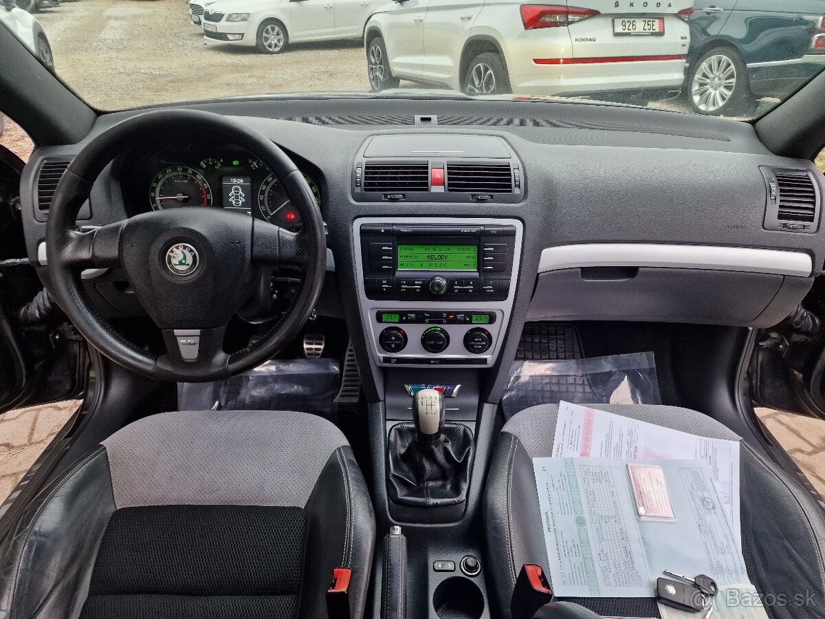Škoda Octavia Combi II 2.0 TDI RS 170k M6 (diesel) - 19