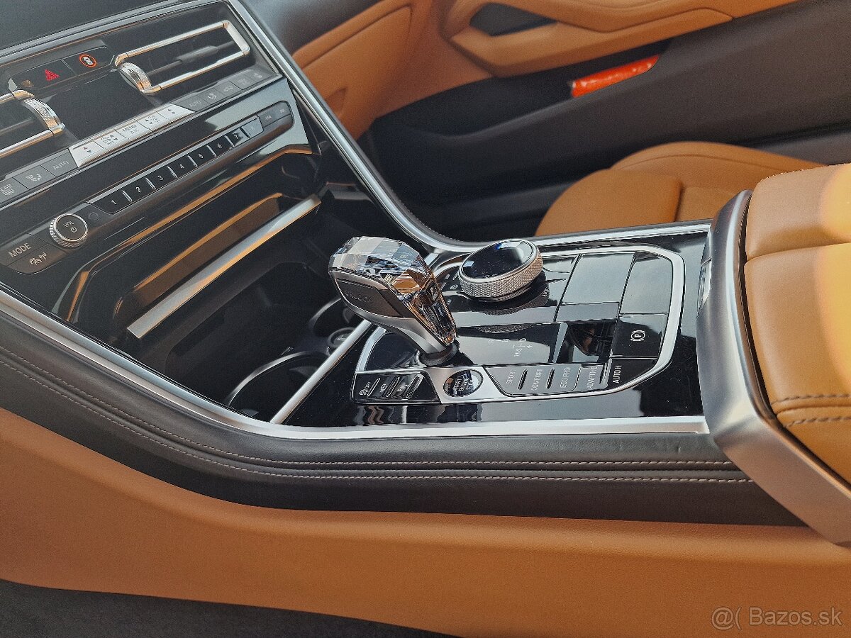 BMW RAD 8 840D XDRIVE M - PACKET - 19