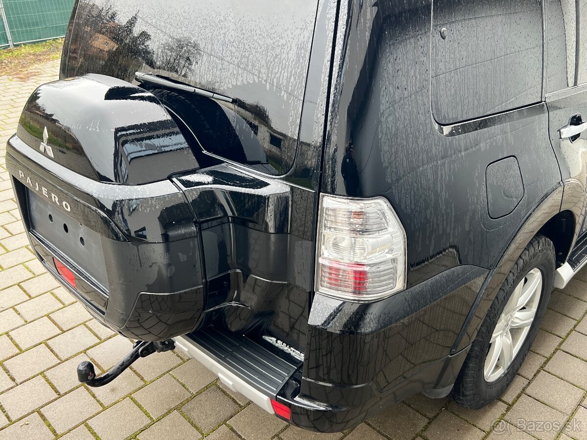 PAJERO 3.2 Di-D DAKAR EDITION - 19