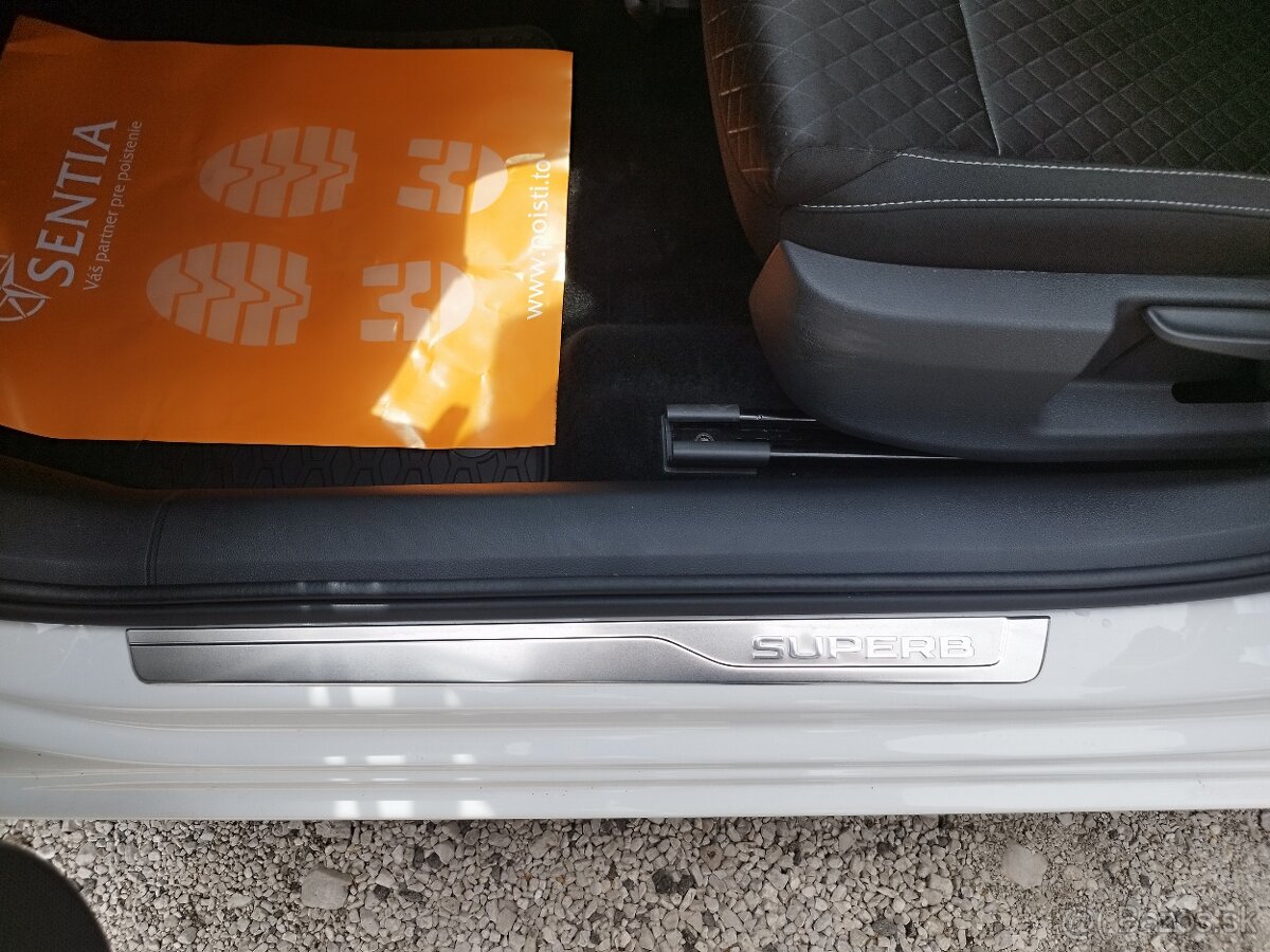 Škoda Superb Combi Lift.2.0 TDI 110KW DSG 2022 - 19