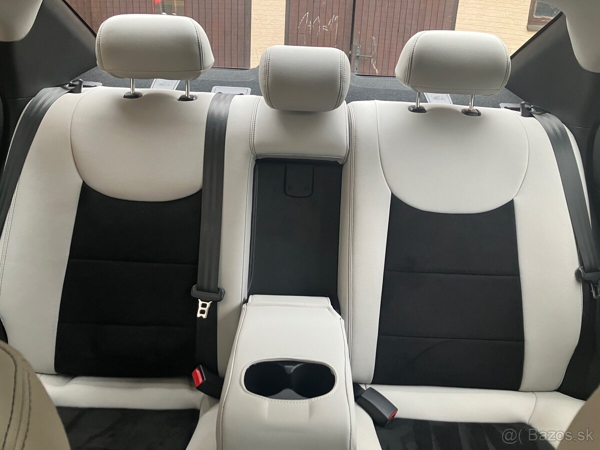 Hyundai kupený v SR, len 55 300km, Top stav. - 19