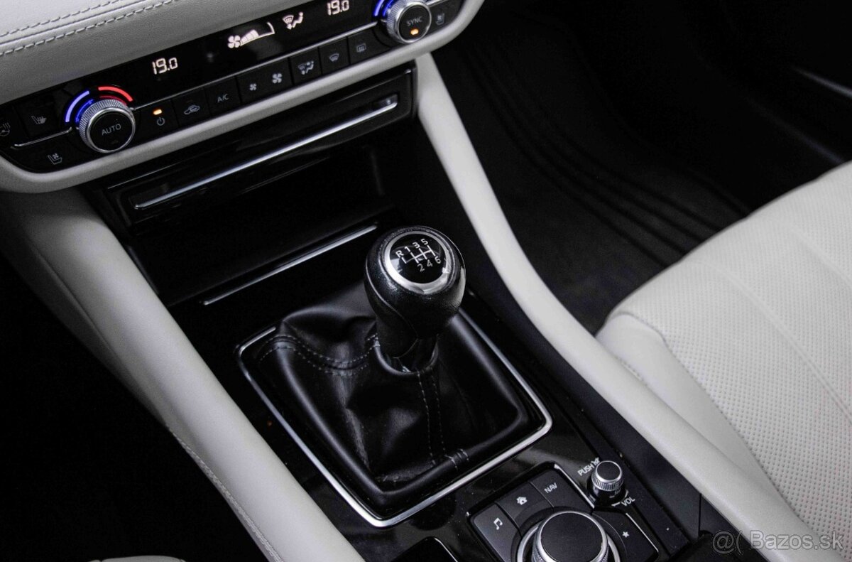 Mazda 6 2.2 Skyactiv-D184 Revolution TOP / ODPOČET - 19