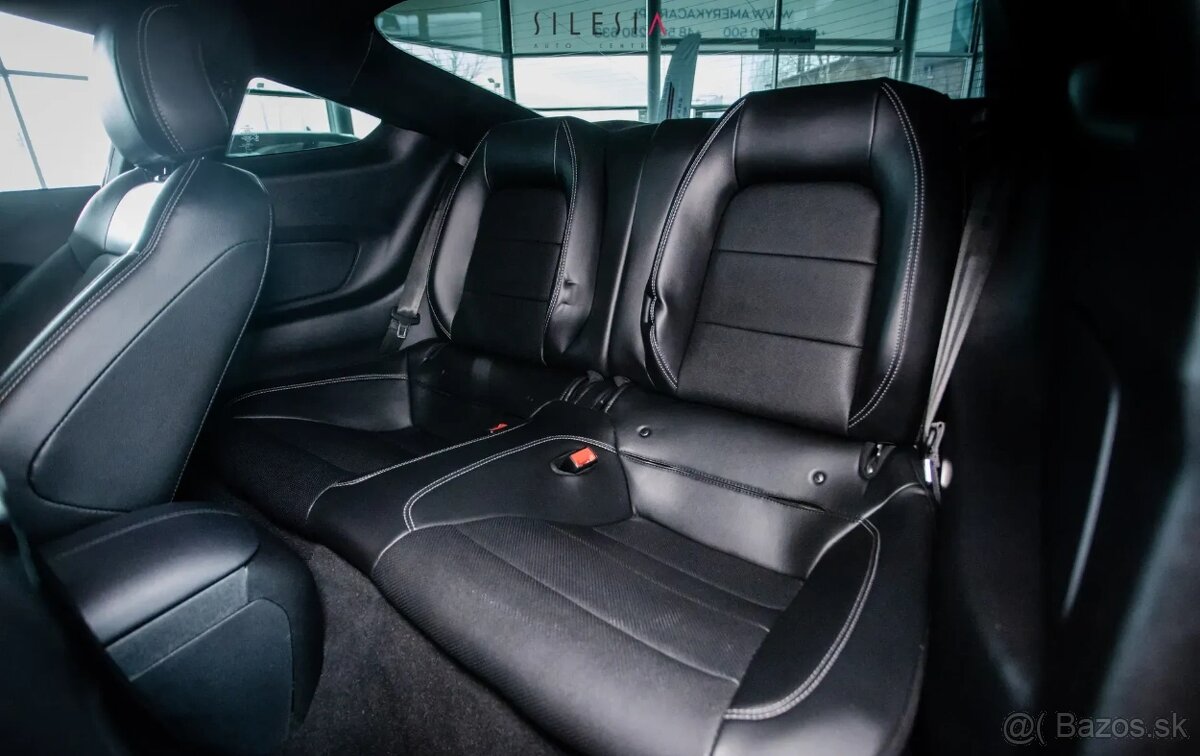 Ford Mustang 5.0 V8 GT - 19