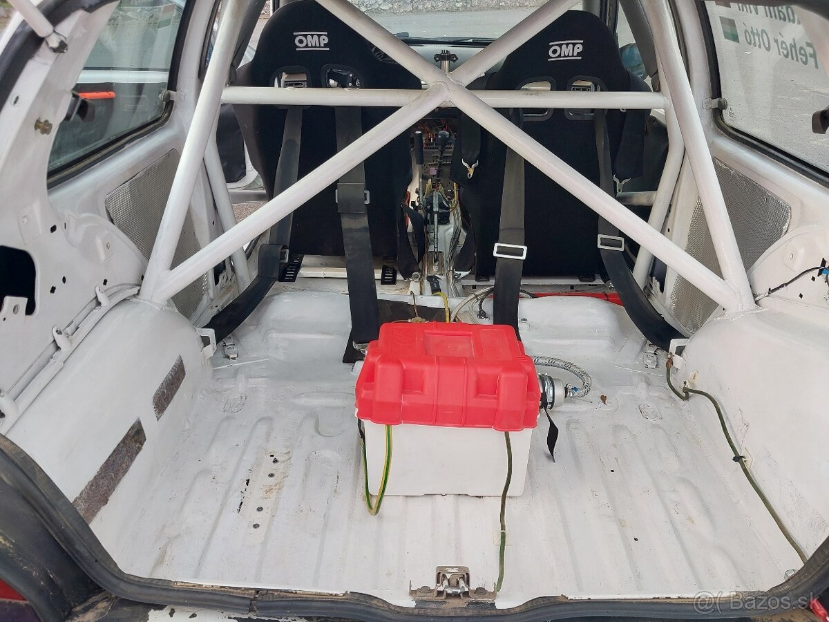 Pretekárske auto Renault Clio 1 - 19