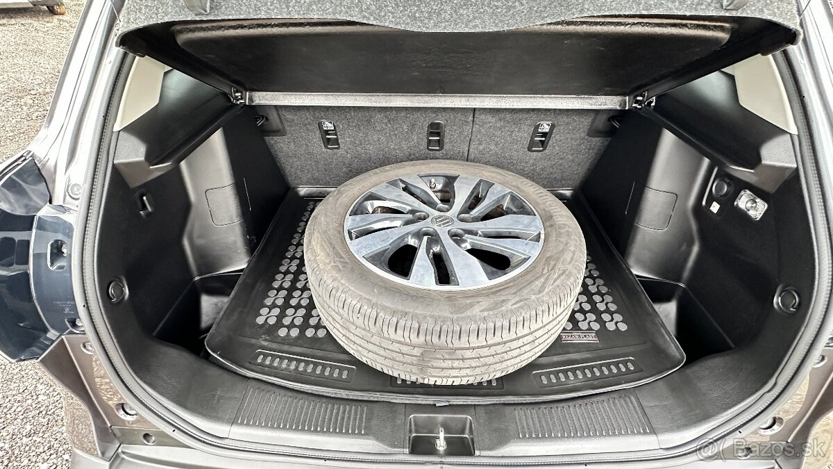 Suzuki SX4 . S-CROSS. BENZIN+HEV. MT6. 4x4 - 19