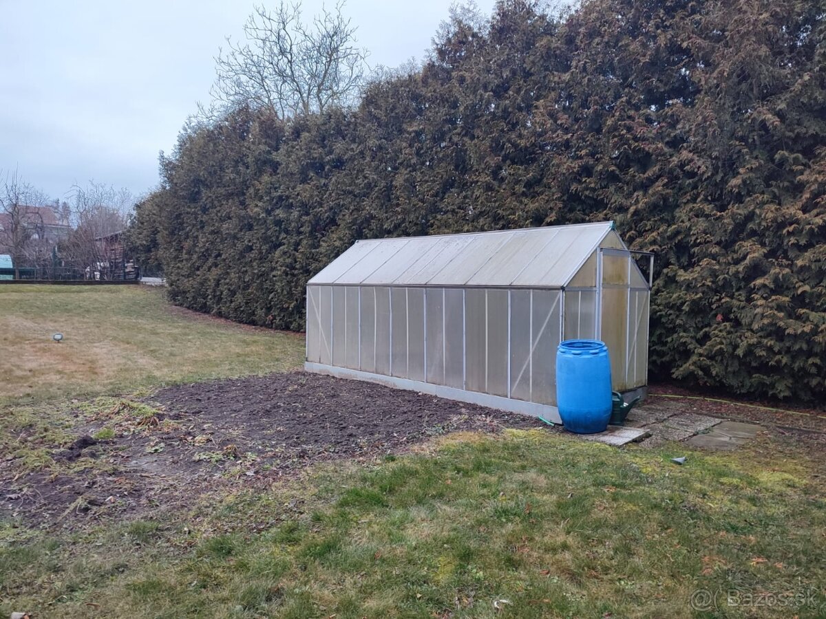 3izbový rodinný dom v obci Dubovce - 19