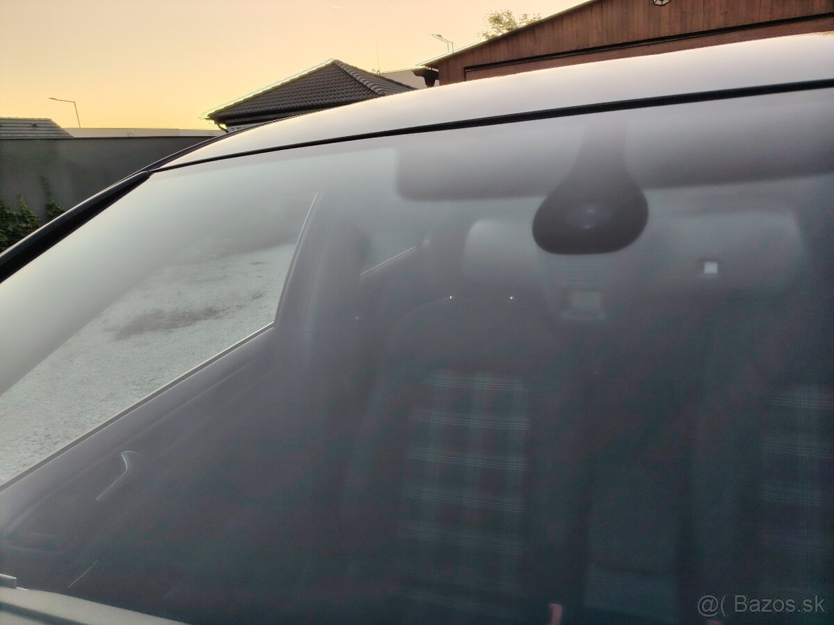 VW Golf 7 GTI 2.0TSI 162Kw M6 2015 - 19