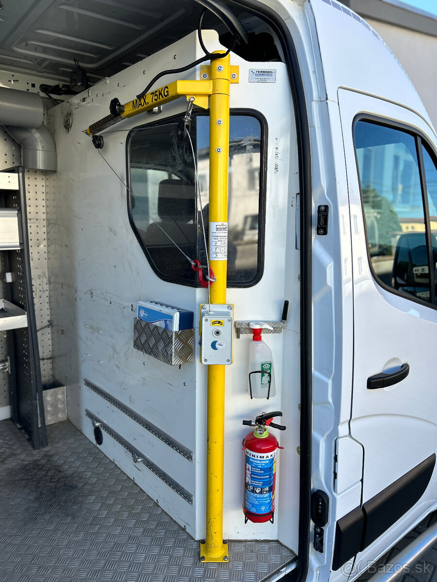 Renault Master 2.3 Dci L2H2, regálový systém BOTT, DPH - 19