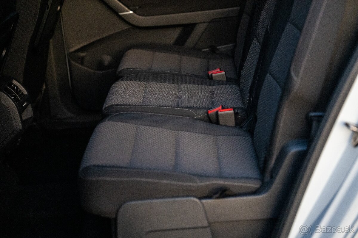 Volkswagen Touran 2.0 TDi 110kw M6 - 19