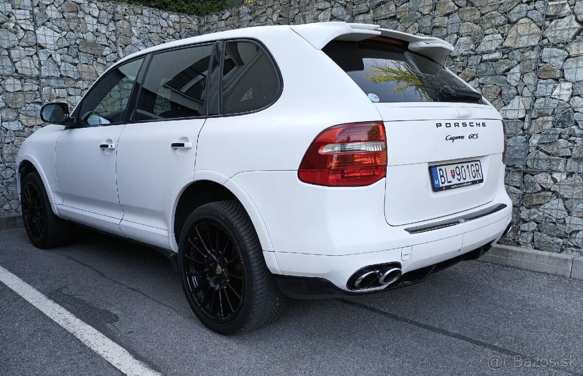 PORSCHE CAYENNE 957. 4,8. V8 4X4 - 19