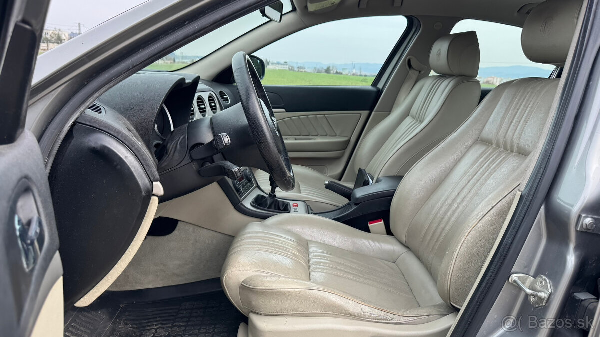 Alfa Romeo 159 1.9 JTD Medium - 19