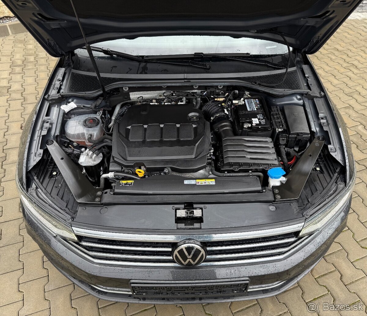 Volkswagen Passat Variant 2.0 TDI EVO Elegance DSG - 19