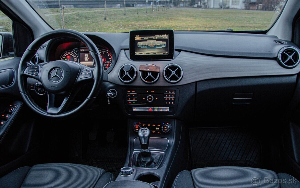 Mercedes-Benz B trieda 180 d - 19
