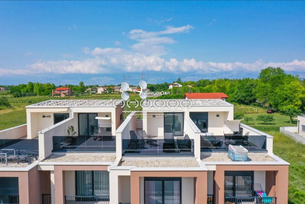 PRIVLAKA - Radový dom - predaj - 19