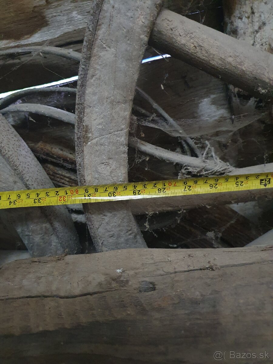 Predam 103 ročné drevene oje z voza z s kovanim z roku 1922. - 19