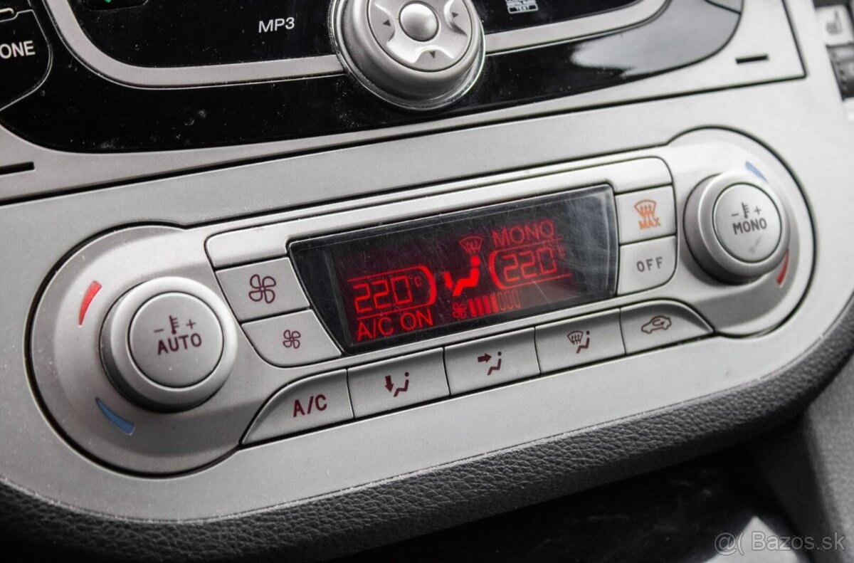 Ford Kuga 2.0 TDCi, 103kW, 4x4, M6 - 19