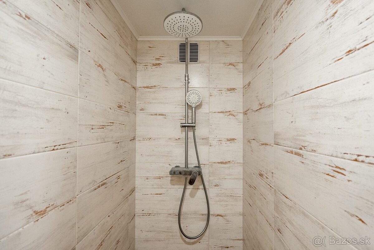 Exkluzívne na predaj novostavba rodinného domu Uňatín - 19