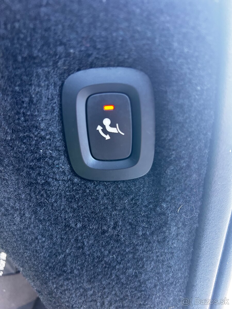 Volvo XC90 D5 2.0 AWD A/T8 - 19