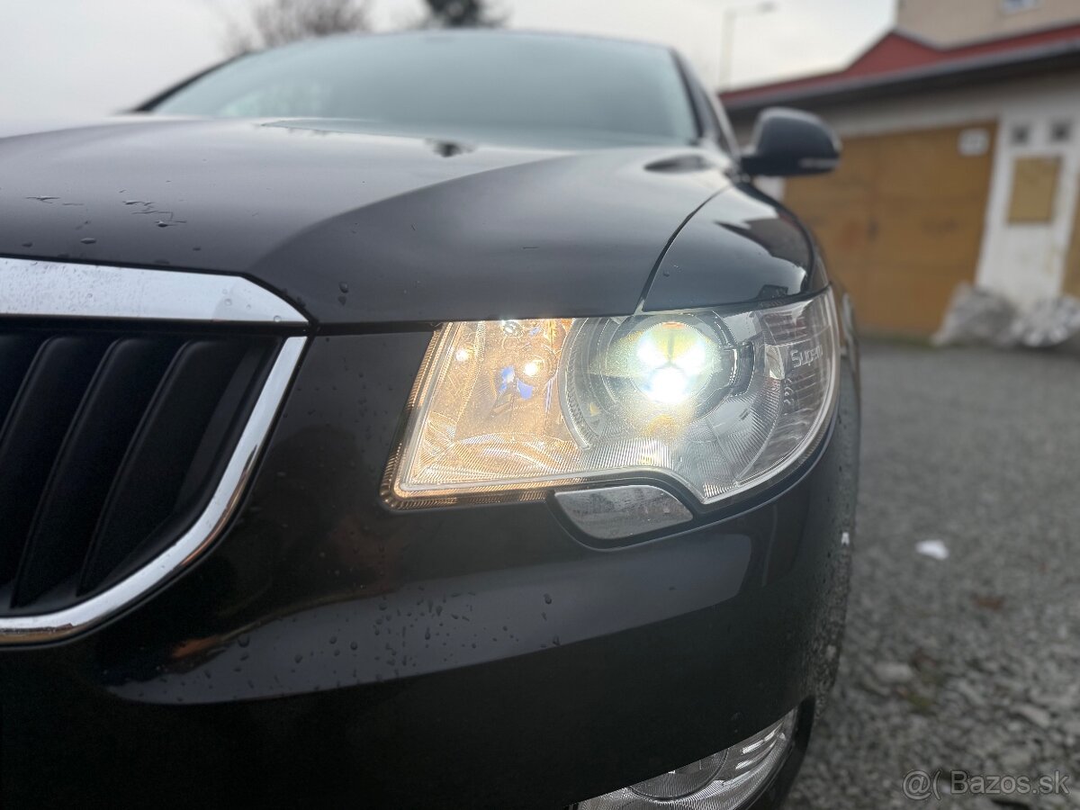 Škoda Superb 2.0 TDI 103kW Elegance 2009 - 19