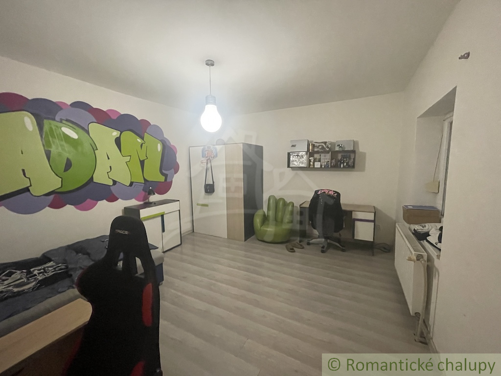 Znížená cena Priestranný rodinný dom vhodný aj na podnika - 19