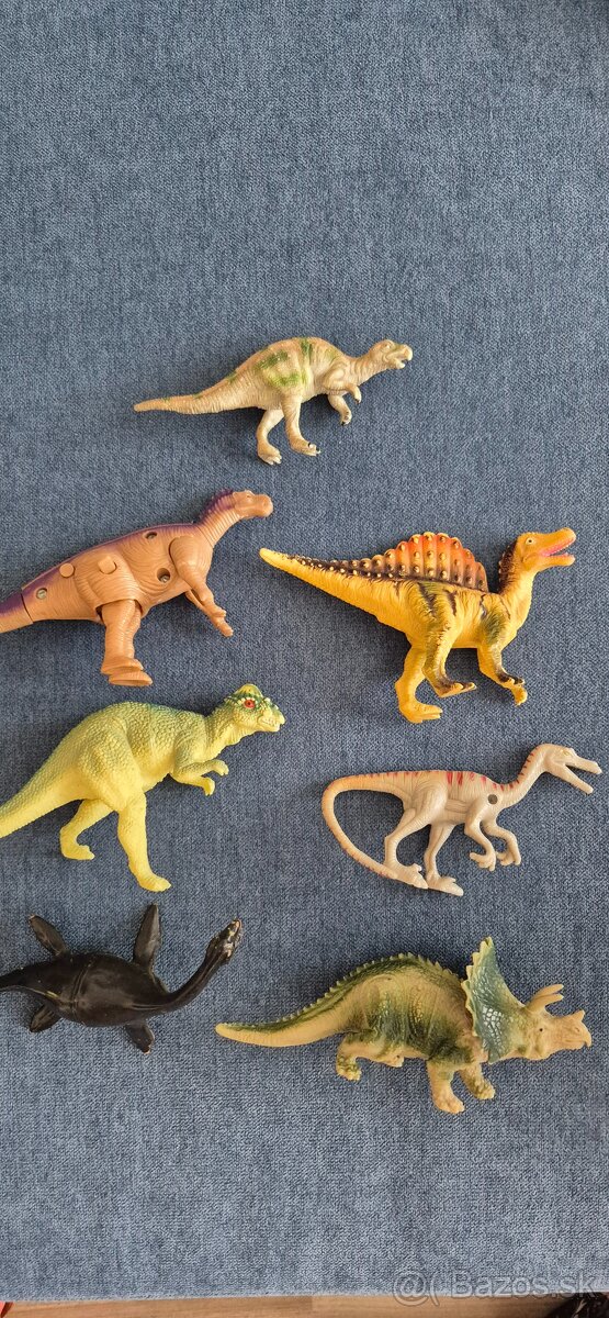 DINOSAURY – rôzne figúrky (menšie, väčšie) - 19