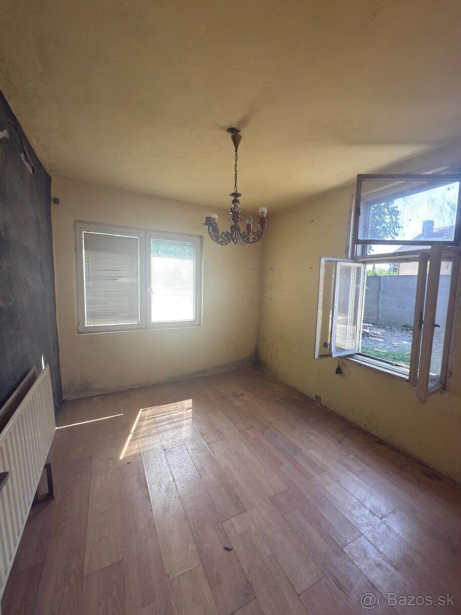 Na predaj – rodinný dom s veľkým pozemkom v Tešedíkove - 19