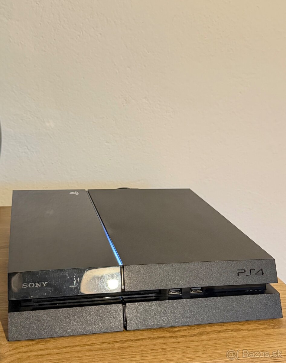 PS4 500GB , ovládače , hry , PS4 kamera , slúchadlá A ĎALŠIE - 19